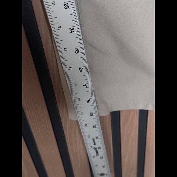 Johnnie O Pants 16 Womens Beige Khaki Low Rise Prep-Formance 100% Poly - Picture 5 of 8